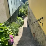 Gemuetliche Gartenwohnung Mit Altstadtblick Apartmán
