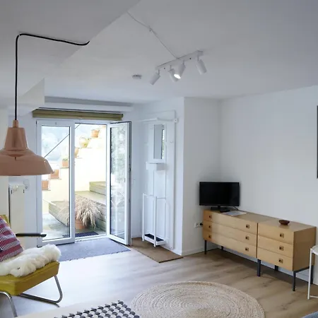 Gemütliche Gartenwohnung Mit Altstadtblick Apartment